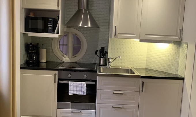 Vasastan Apartment | Cozy Double Studio with Kitchen - Perfect for Families