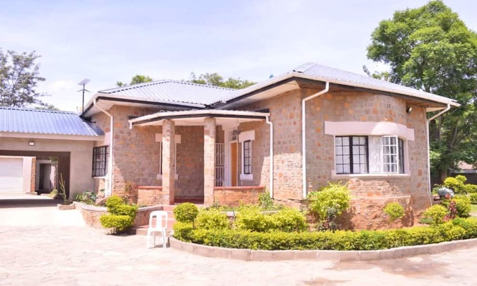 Bulawayo House | Napier Family-sized condo in Central Bulawayo