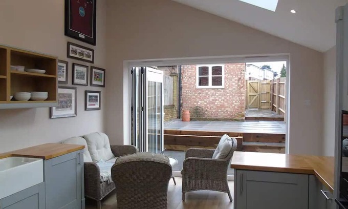 Stony Stratford House | Pet-Friendly Terrace Home in Stony Stratford Awaits You