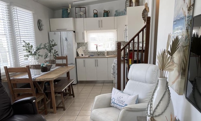 Layton House | Relaxing Getaway at Outdoor Resorts in Long Key