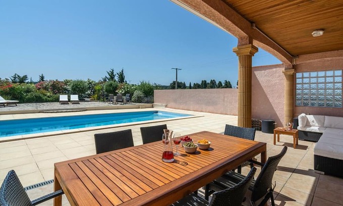 Castelnau-d'Aude Villa | Villa Aude Vie, childfriendly with heated pool