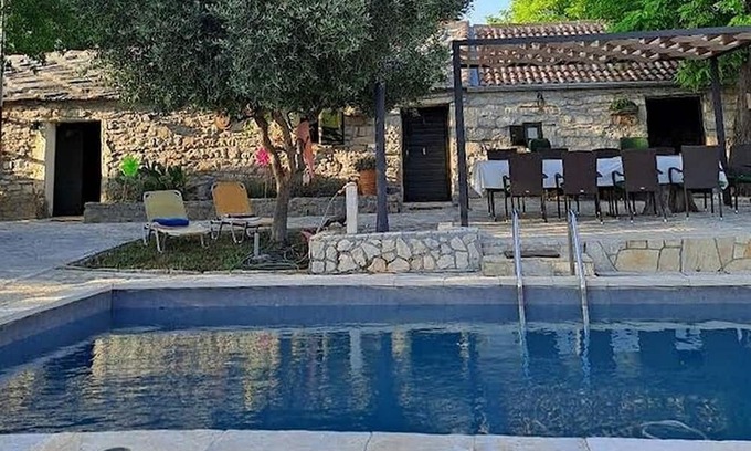 Benkovac House | Family-Friendly Retreat with Pool in Benkovac, Zagora