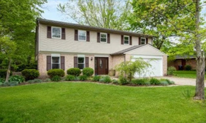 Centerville House | Family & Friends in Heart of Centerville 5bd/3ba!