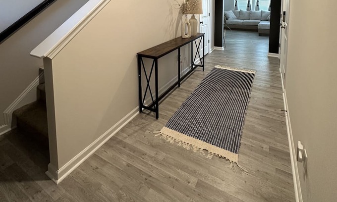 Huntcliff House | Convenient Stay Near Fort Jackson & Downtown USC