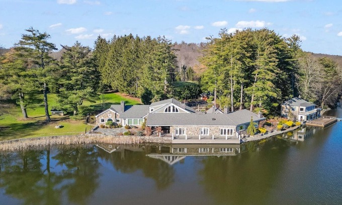 Highland House | Expansive 160 Acre Estate in the Hudson Valley Surrounding a 37-acre...