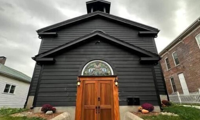 Lafayette House | Discover Lafayette’s Historic Church with Family-Friendly Amenities