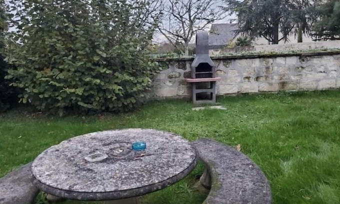 La Chapelle-sur-Loire House | Family-Friendly Maison with Garden and Double Rooms