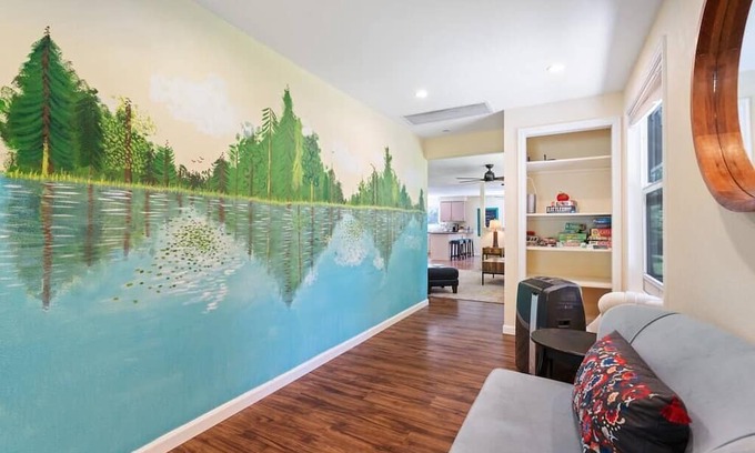 Dollar Corner House | Ideal Family Home Near PDX with Pet-Friendly Amenities