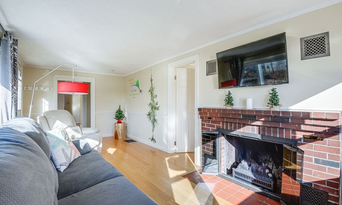Littleton Cottage | Littleton Lakeside Retreat w/ Deck & Yard!