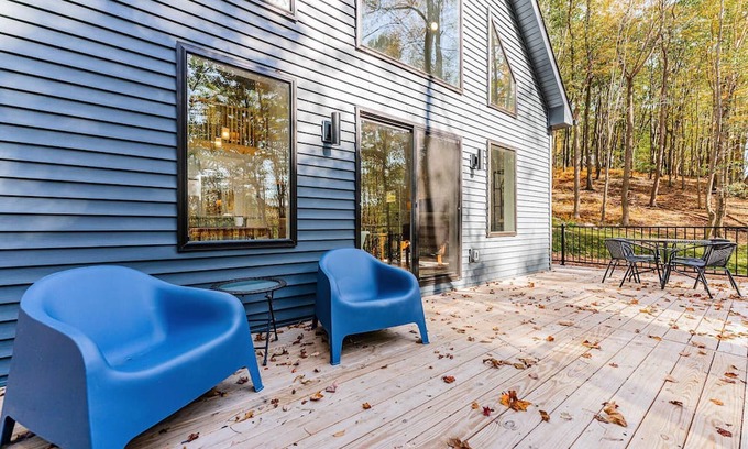Alpine Lake Ski Chalet | Cozy Wintervue Home with Fireplace & Pet-Friendly Amenities
