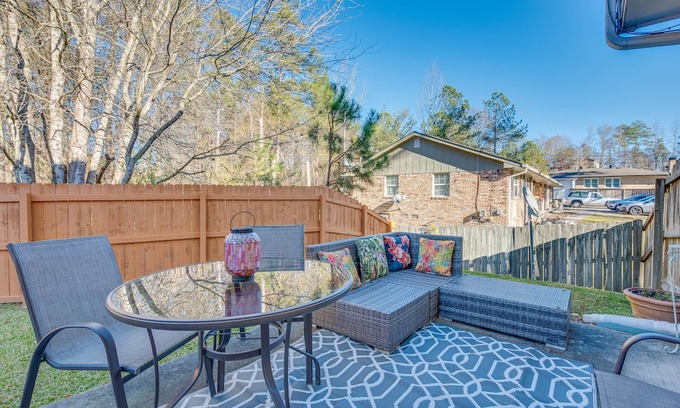 Mableton House | Cozy Georgia Retreat w/ Patio, Grill & Pool Access