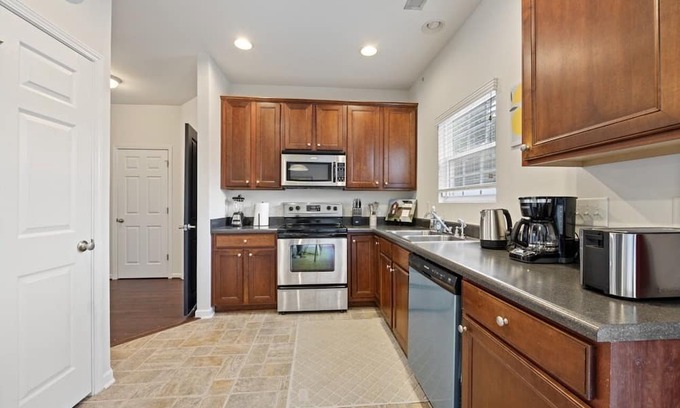 Durham House | Experience Blissful Comfort in Downtown Suncrest Ct