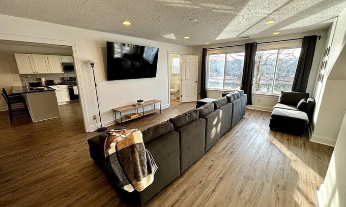 Wedowee Villa | Scenic Lakefront Villa with Dock Access and Pet-Friendly Stay