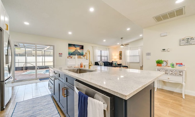 Embassy Hills House | Relaxing Port Richey Home with Pool Near Beach Park