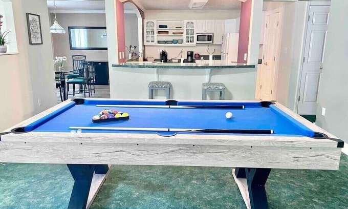 Acton House | Family-Friendly 3BR Home with Pool Table and Kitchen