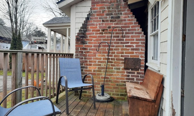 Keene House | Cozy Retreat with Family and Pet-Friendly Amenities