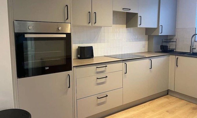 Littlemore Apartment | Guest Homes | Fairlie Flat