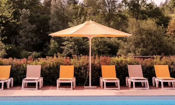 Coux-et-Bigaroque-Mouzens Ski Chalet | Relax at Camping Inspire Villages Séveilles - Spa Chalet Retreat