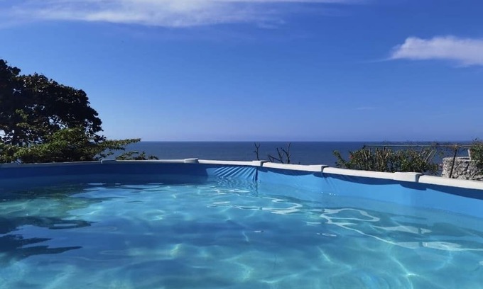 Santa Cruz Ski Chalet | Cozy Beachside Chalet Perfect for Family and Friends Getaway