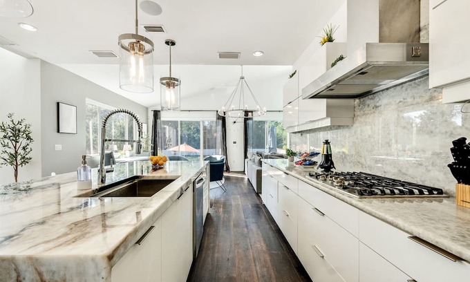 Riviera Bay House | Indulge in a Dream House with Heated Pool & Spa