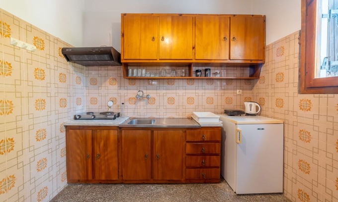 Milatos Beach Apartment | Cozy Apartment Steps from the Sea with Breakfast Included