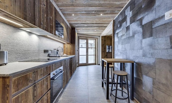 Le Fornet Apartment | Stay at Residence Les Rives De L Isere with Spa & Breakfast