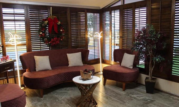 Perry House | Historic Getaway: Cozy Unit with Parking & Pet Friendly
