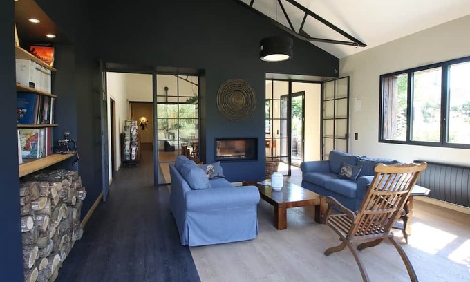 La Ferte-Saint-Aubin Bed & Breakfast | Cozy Studio Flat for Two in La Ferté-Saint-Aubin