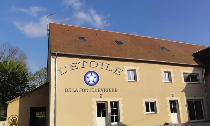 Neuvy-Saint-Sepulchre Bed & Breakfast | Family-Friendly Guestroom in Neuvy-Saint-Sépulchre