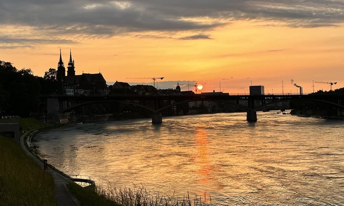Basel City Centre Apartment | Spacious apartment in quiet, central location. Perfect for Fasnacht!