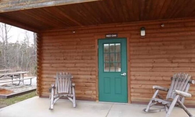 Sunset House | Relaxing Red Oak Group Cabin at Keowee-Toxaway Retreat