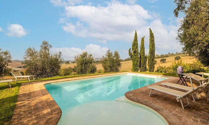 Osimo House | Discover Belvilla by OYO Villa Osimo: Family-Friendly Retreat