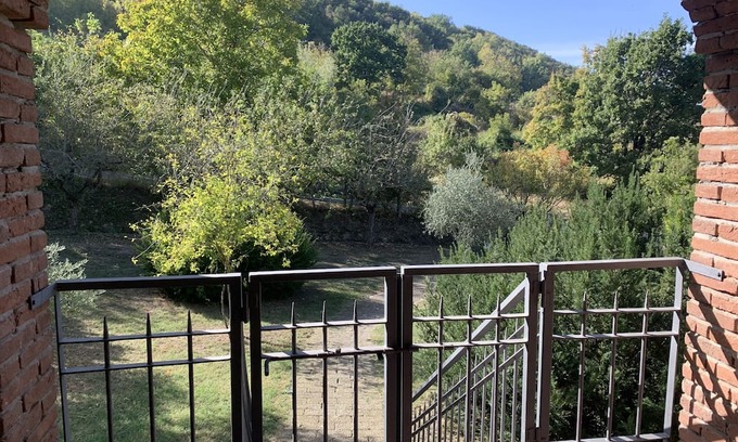 Vernasca Apartment | Pet-Friendly Apartment with Ocean View in Countryside