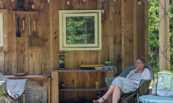 Lion's Head Cabin | Cozy Off-Grid Cabin Retreat on Bruce Peninsula