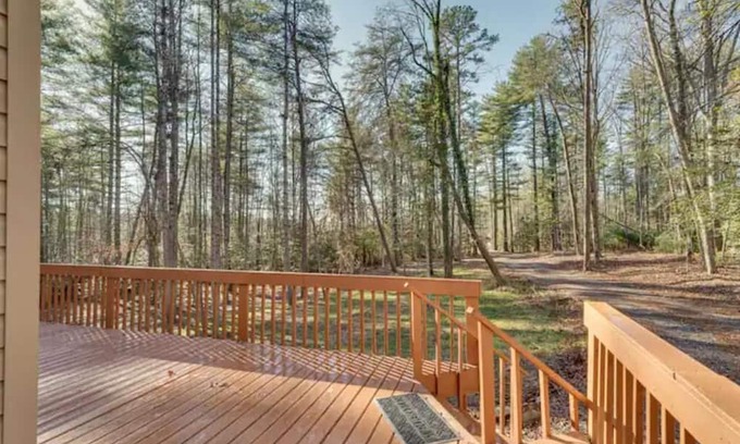 Morganton House | Tranquil Big Horn Hideaway with Family-Friendly Amenities
