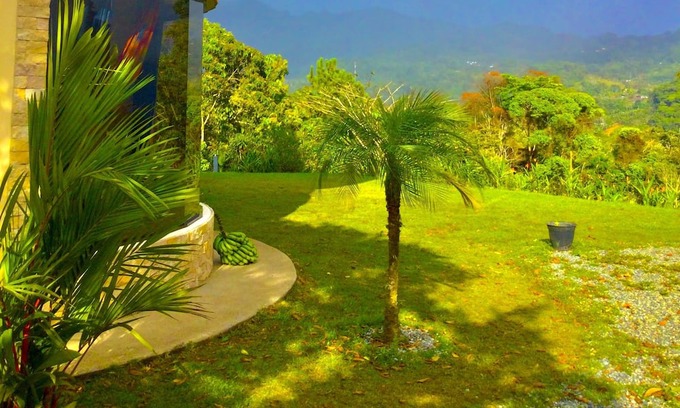 Paramo House | Elegant Private House with Breathtaking Ocean Views