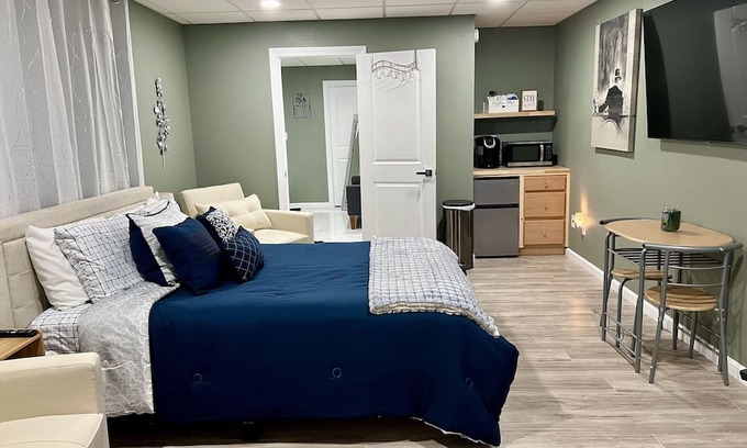 Senoia Apartment | Inviting Studio Suite Near Walking Dead Filming Location