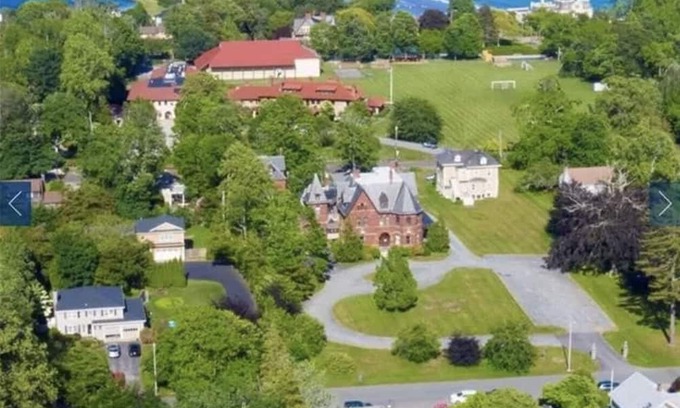 Top of the Hill House | Ideal 4-Bedroom Home Steps from Beach and Town