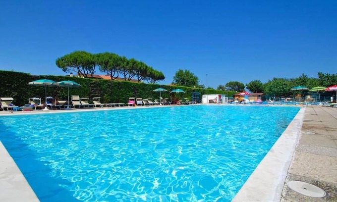 Lido di Dante House | Cozy Mobilehome Retreat with Ocean Views & Pool Access