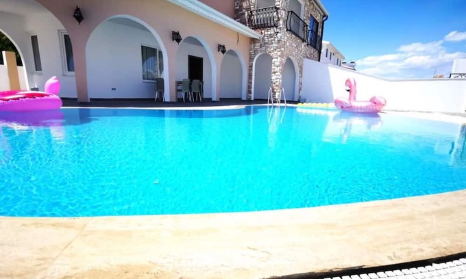 Kadriye Villa | Stunning Villa with Private Pool in Antalya