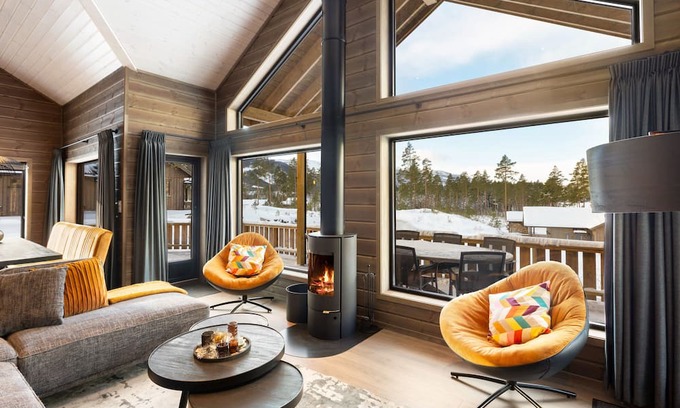 Kviteseid House | Relax at Holiday Home Sigr Hytte with Spa and Lake Views