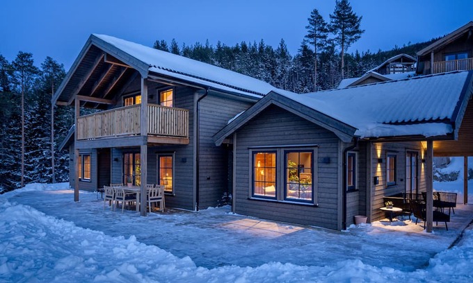 Vradal House | Scenic Mountain Retreat with Lake Views and Spa Amenities