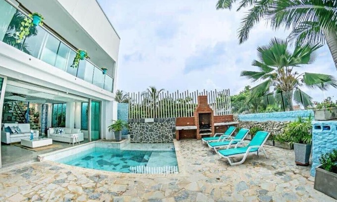Zona Norte Apartment | Relaxing 4BR Retreat with Private Pool in Coastal Paradise
