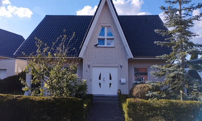 Wolfsburg Apartment | Family-Friendly 85m² Apartment for Your Next Getaway
