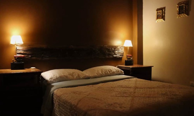 Ica House | Quaint Serenity Hotel & Lodge: Private Room Retreat