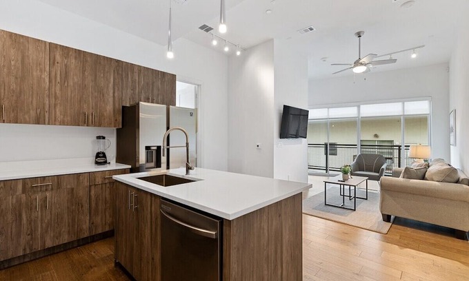 Cedars Apartment | Stylish City Flat with King Bed and Kitchen Amenities