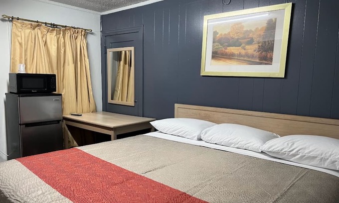 Anson Hotel | Family-Friendly Anson Inn With Breakfast & Kitchen Access