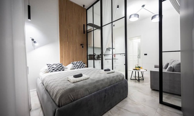 Old Town Apartment | Spacious 140 SQM Apartment – Ideal for Group Getaways