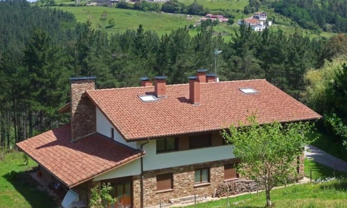 Ea Apartment | Apartamento en Caserío en Pleno Bosque
