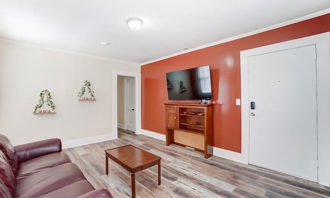 Concord Apartment | Concord Mills + Nascar + Music {Gibson House}